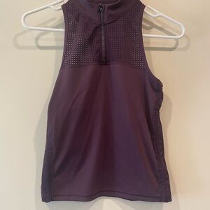 Women’s ATHLETIC Top
